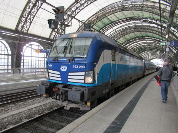 15,ドレスデンからプラハへ：EC379：1等車：2020/3/2【2020/2